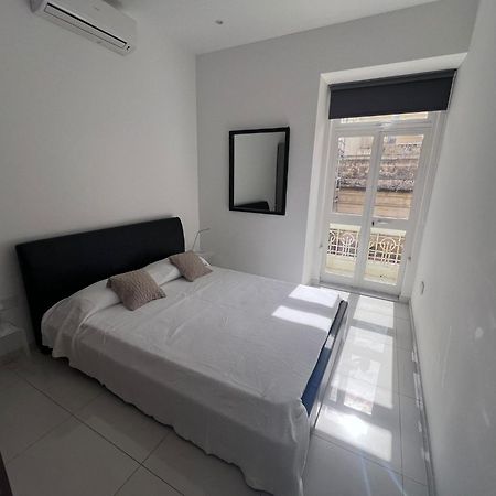 Sunny One Bedroom Apartment In Old Bakery Street Valeta Exterior foto