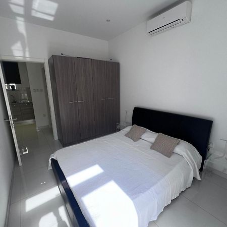 Sunny One Bedroom Apartment In Old Bakery Street Valeta Exterior foto